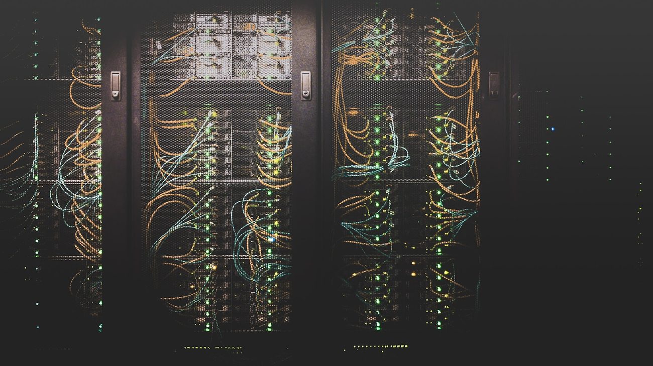 Datacenter FiveCore — racks de serveurs